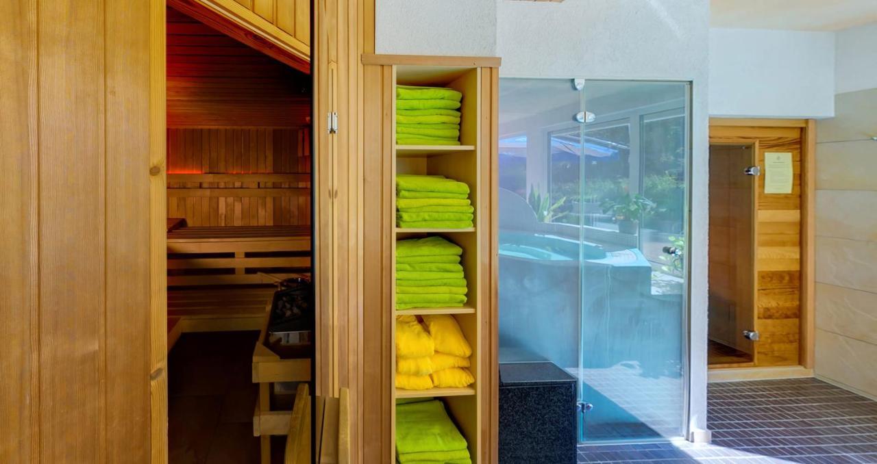Ferienhotel Muehlleithen คลินเงนธาล ภายนอก รูปภาพ